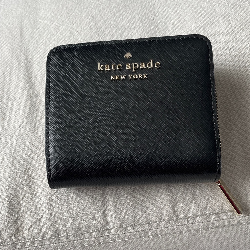 Kate Spade Elegant Black Zip Wallet